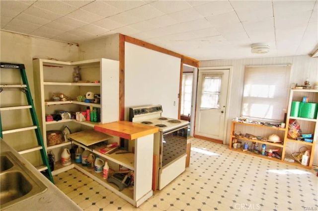 9322 FRANKLIN Street, Chatsworth, CA 91311