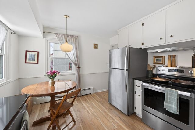 1498 Nevada Avenue E, Saint Paul, MN 55106