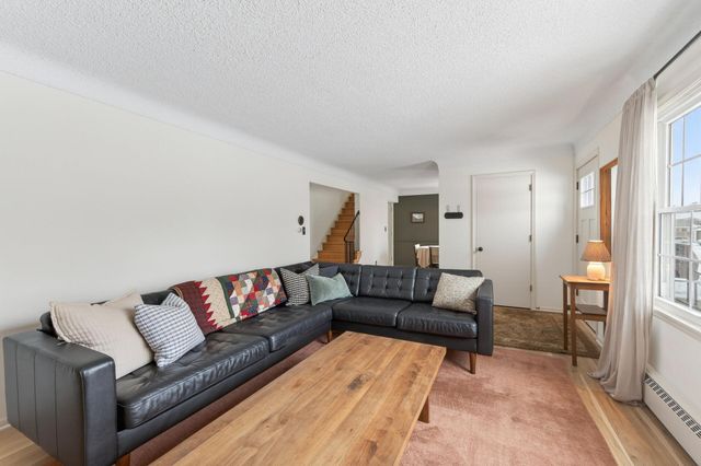 1498 Nevada Avenue E, Saint Paul, MN 55106