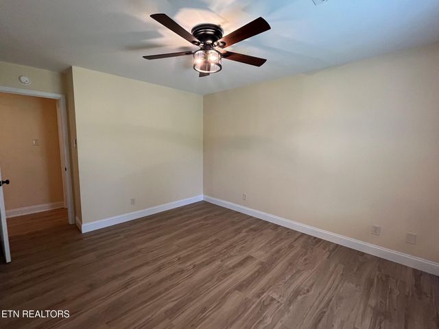 4423 Bart Giffin Rd, Maryville, TN 37803