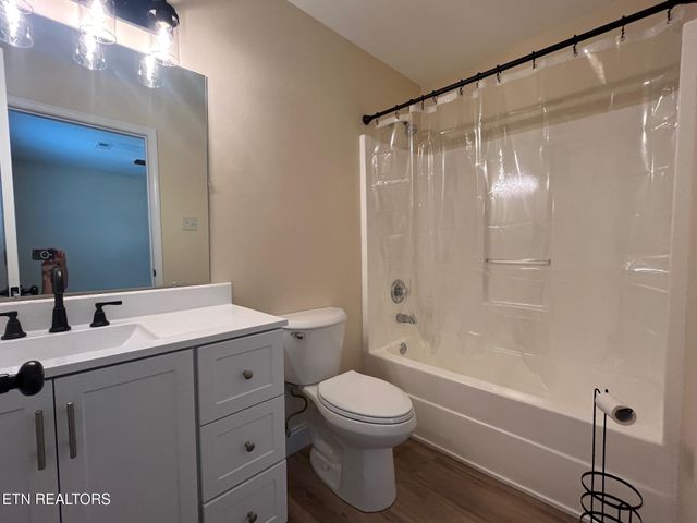 4423 Bart Giffin Rd, Maryville, TN 37803