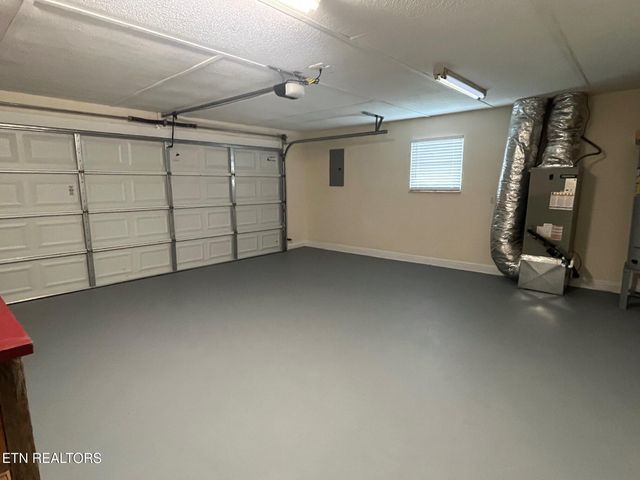 4423 Bart Giffin Rd, Maryville, TN 37803