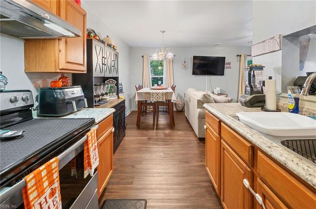 1209 Alder CT, Chesapeake, VA 23320