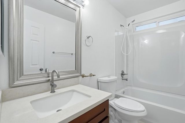 161 Edgewater Place, Pittsburg, CA 94565