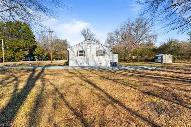 4802 Summit Avenue, Greensboro, NC 27405