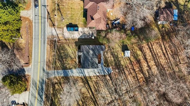 4802 Summit Avenue, Greensboro, NC 27405