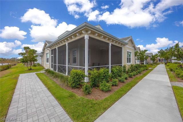 7018 Saona CT, Naples, FL 34113