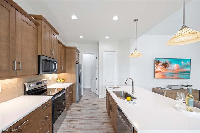 7018 Saona CT, Naples, FL 34113