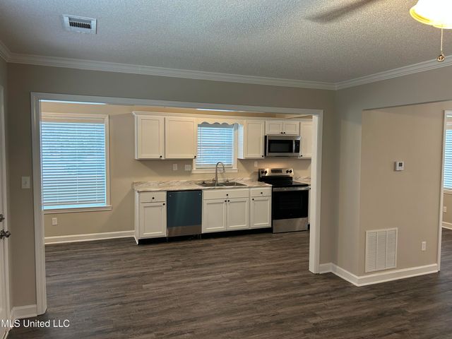 7593 Millbridge Drive, Southaven, MS 38671