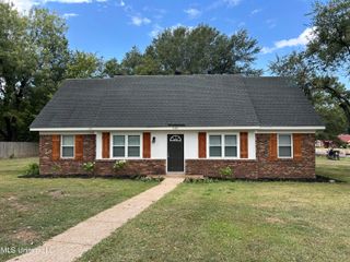 7593 Millbridge Drive, Southaven, MS 38671