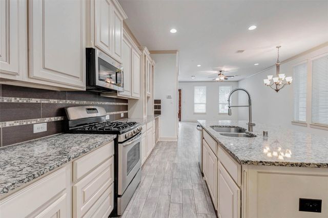 1184 Nelson Falls Lane, Houston, TX 77008