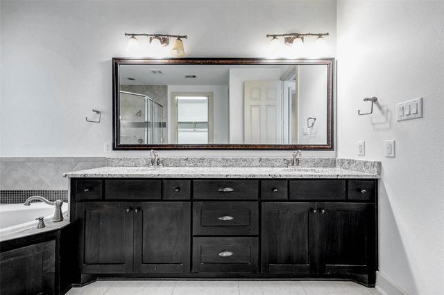 1184 Nelson Falls Lane, Houston, TX 77008