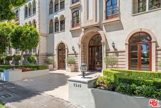 9249 Burton Way 302, Beverly Hills, CA 90210