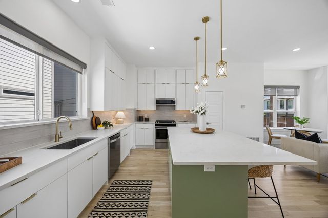 1917 Landon Lane, Dallas, TX 75204