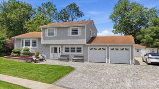 18 Stern Place, Fords, NJ 08863