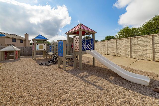 2011 Stratford DR, Round Rock, TX 78664