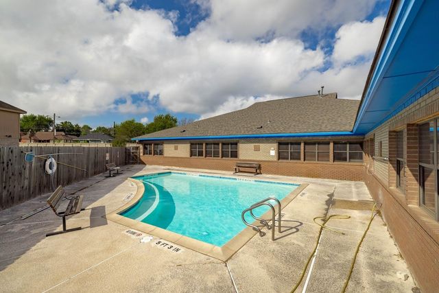 2011 Stratford DR, Round Rock, TX 78664