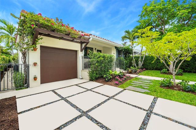 2241 SW 25th Ter, Miami, FL 33133