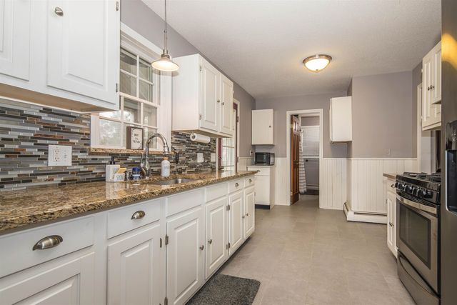 34 Hillcrest Road, Rutland City, VT 05701