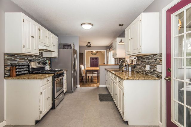 34 Hillcrest Road, Rutland City, VT 05701