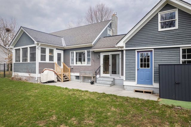 34 Hillcrest Road, Rutland City, VT 05701