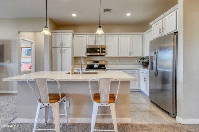 155 N LAKEVIEW Boulevard 233, Chandler, AZ 85225