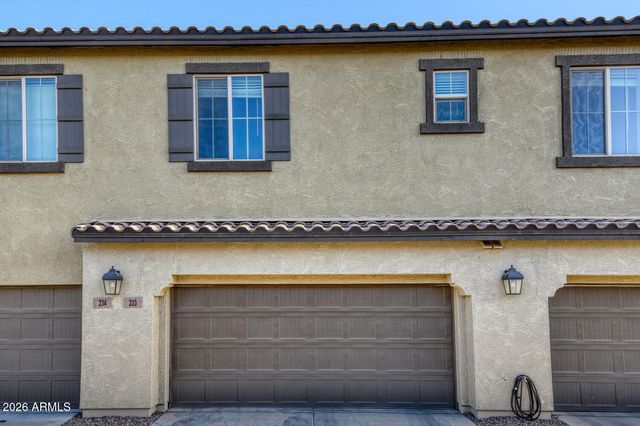 155 N LAKEVIEW Boulevard 233, Chandler, AZ 85225