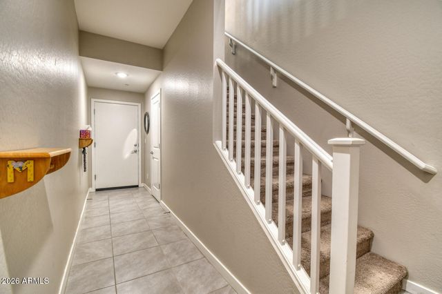 155 N LAKEVIEW Boulevard 233, Chandler, AZ 85225