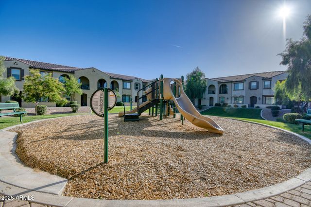 155 N LAKEVIEW Boulevard 233, Chandler, AZ 85225