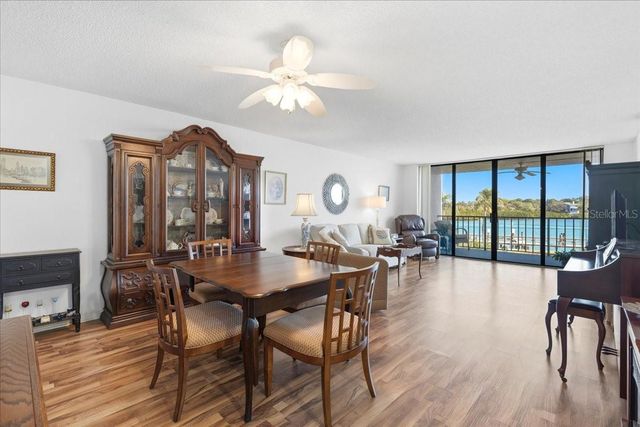 19111 VISTA BAY DRIVE 202, Indian Shores, FL 33785