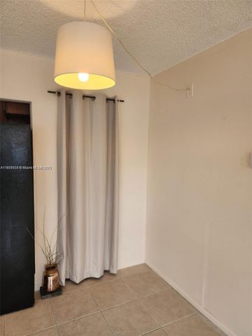 241 SE 9th Ave 110, Pompano Beach, FL 33060