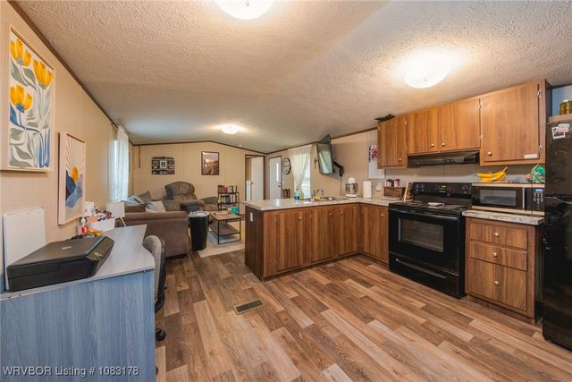 460912 1107 Road, Sallisaw, OK 74955