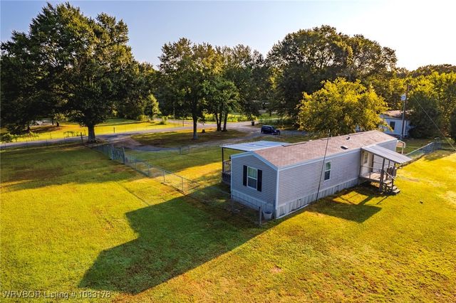 460912 1107 Road, Sallisaw, OK 74955