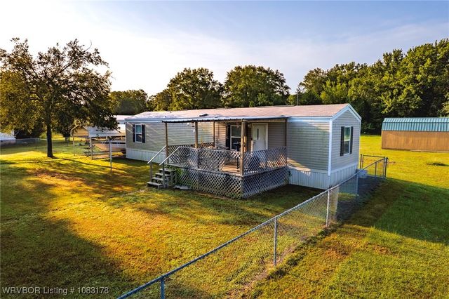 460912 1107 Road, Sallisaw, OK 74955