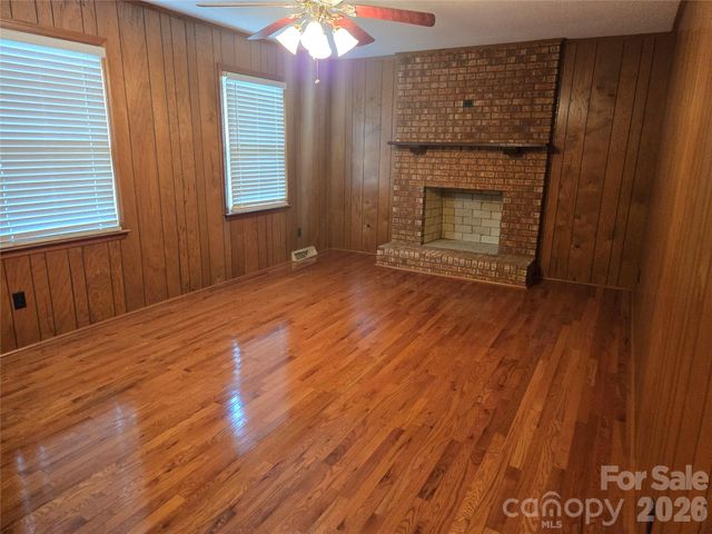 2553 Hickory Highway 2, Statesville, NC 28677