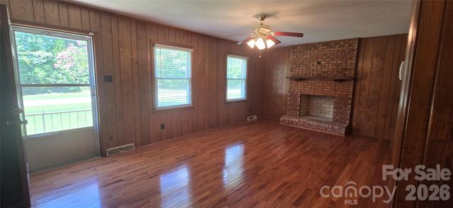 2553 Hickory Highway 2, Statesville, NC 28677