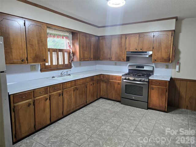 2553 Hickory Highway 2, Statesville, NC 28677
