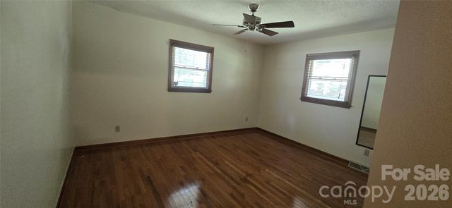 2553 Hickory Highway 2, Statesville, NC 28677