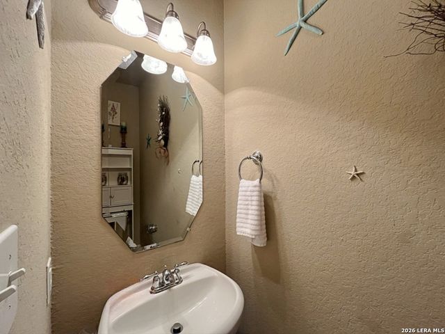 10500 Hunter Heights, Schertz, TX 78154