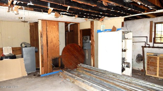 397 E Van Dorn Avenue, Holly Springs, MS 38635