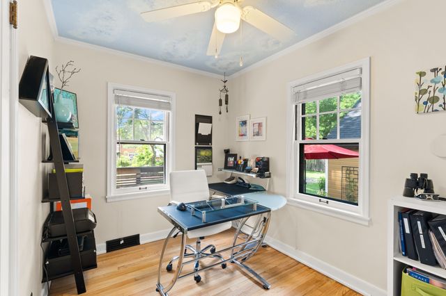 4601 Beaver Crest Drive, Des Moines, IA 50310