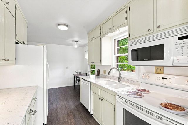 4909 W Upland Crest, Columbia Heights, MN 55421