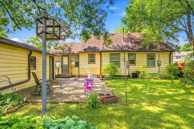 4909 W Upland Crest, Columbia Heights, MN 55421