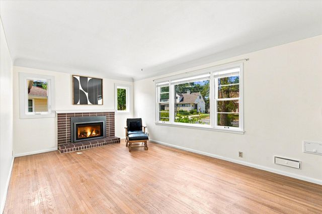 4909 W Upland Crest, Columbia Heights, MN 55421