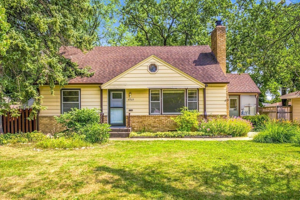 4909 W Upland Crest, Columbia Heights, MN 55421