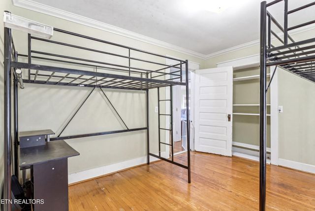 205 Kingston St, Lenoir City, TN 37771