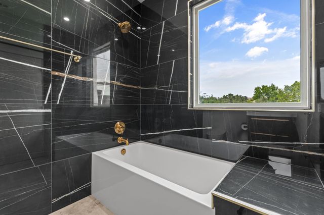 2171 Hogan Drive, Irving, TX 75038