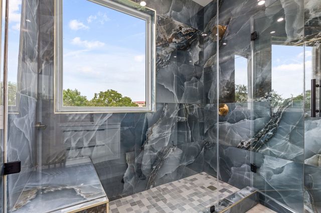 2171 Hogan Drive, Irving, TX 75038