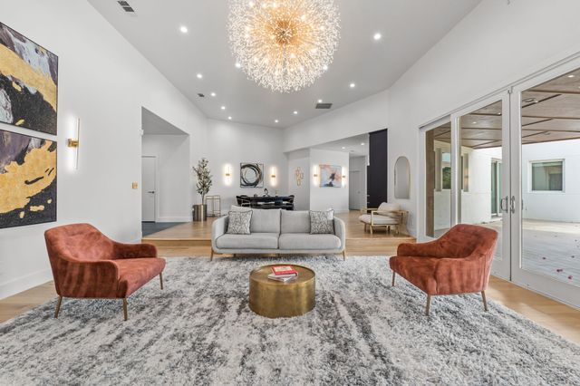 2171 Hogan Drive, Irving, TX 75038