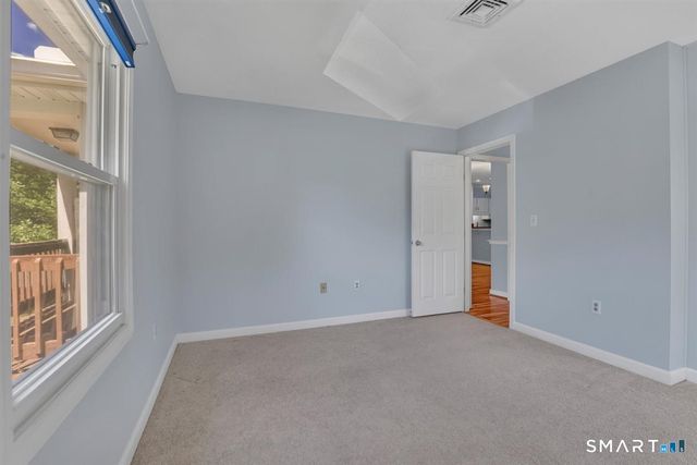 204 Ashmead Commons 204, Enfield, CT 06082